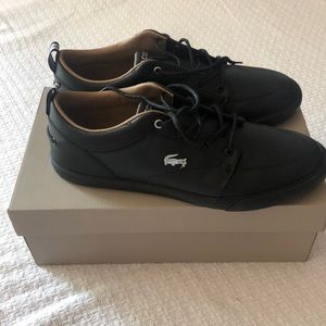 New In Box Lacoste Bayliss Leather Sneaker mens 10.5